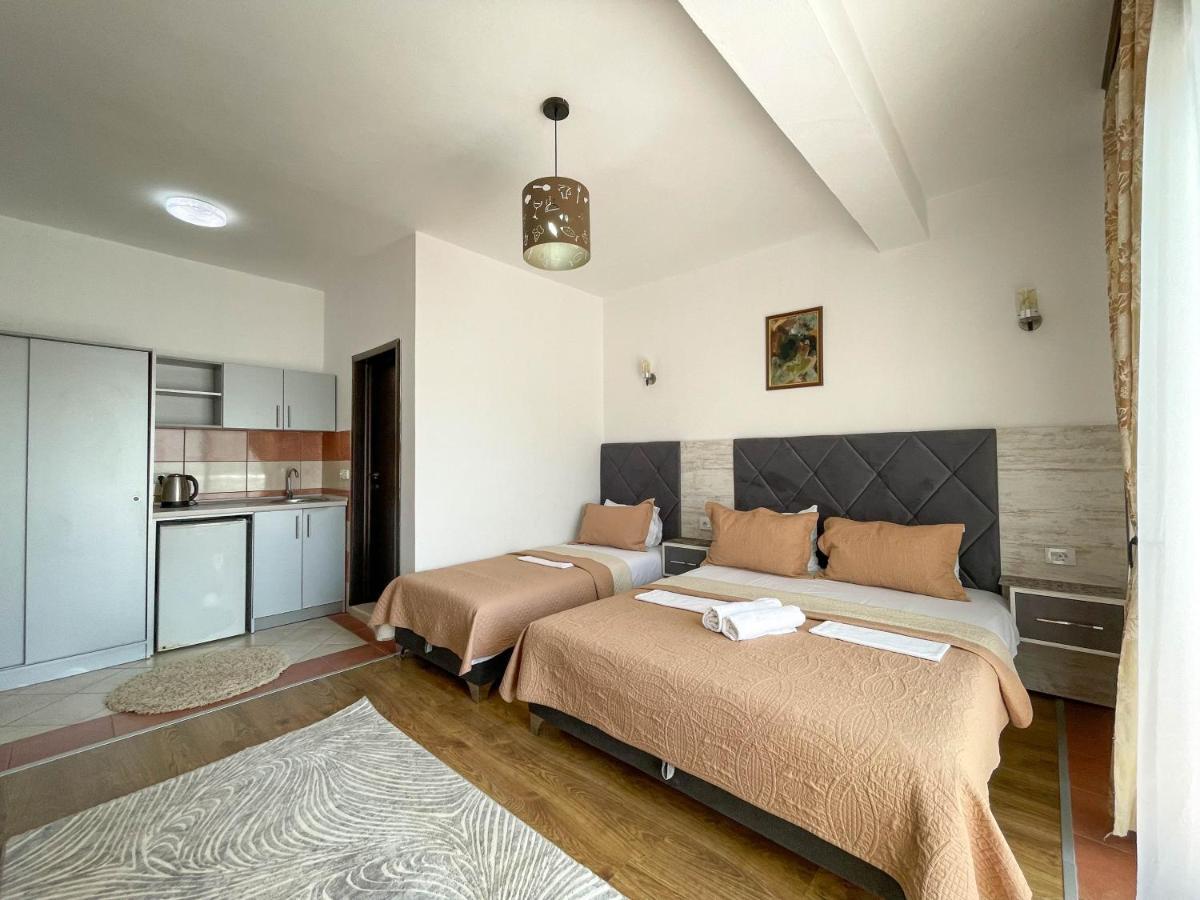 B&B Lovac Hasa 2 อุลซิน ภายนอก รูปภาพ