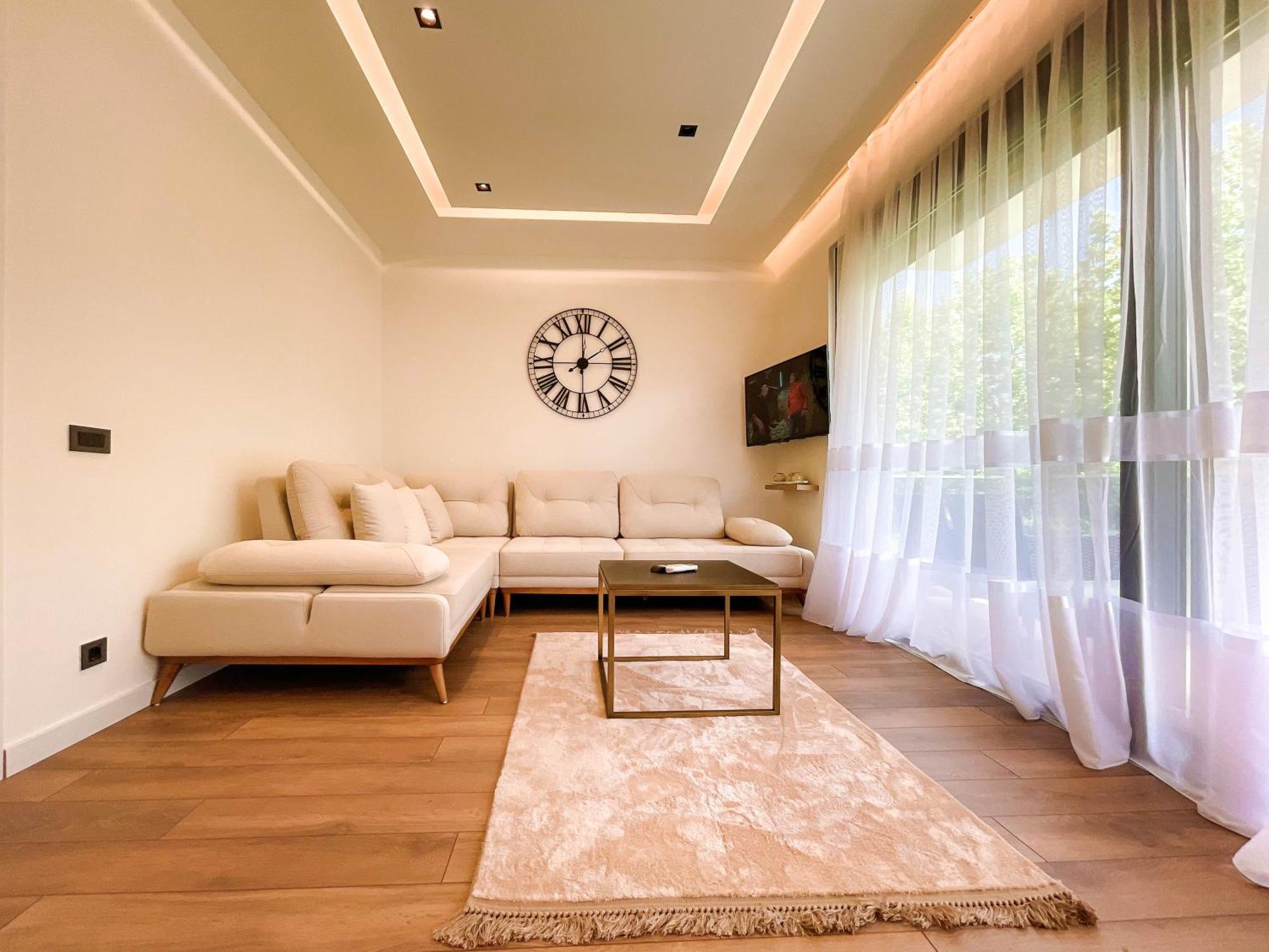 B&B Lovac Hasa 2 อุลซิน ภายนอก รูปภาพ